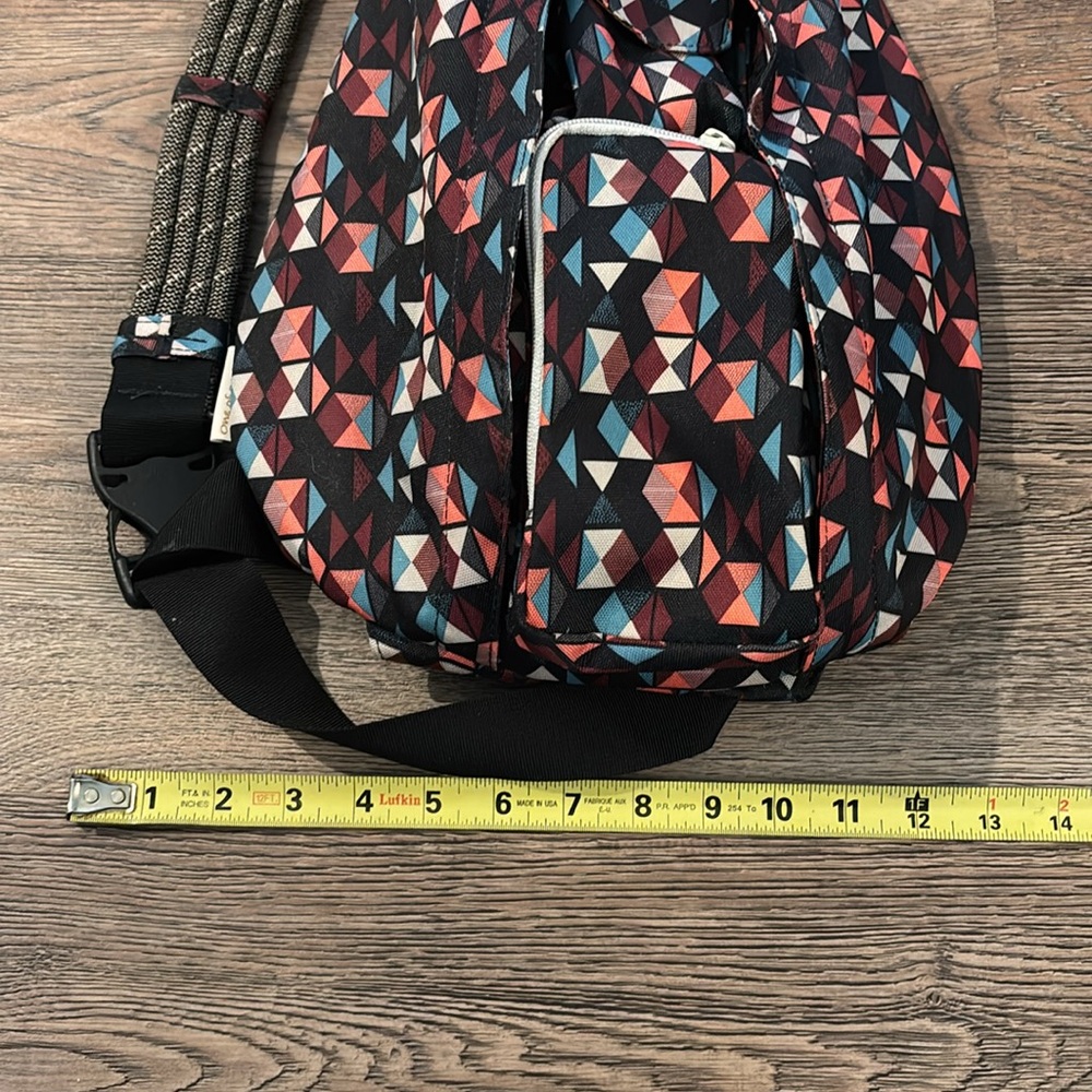 Kavu Sling Bag - Picture 4 of 9